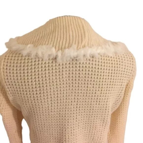 Adrienne Landau Cascading Front Cardigan Faux Fur - Picture 4 of 7